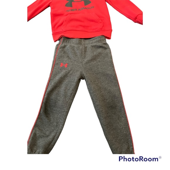 Under ARMOUR  set toddlers - Picture 2 of 9